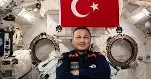 Astronot Alper Gezeravcı, AKM de çocuklarla buluşacak