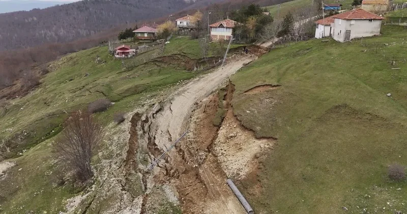 Samsun da aşırı yağışlar heyelana yol açtı: Yollar kapandı elektrikler kesildi!