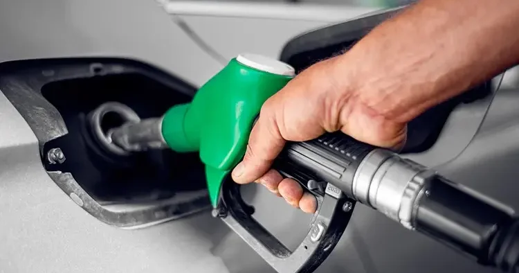 ABD İran görüşmelerine odaklanan petrol fiyatları denge arayışında