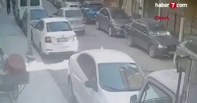 Pendik te araçların arasından yola fırlayan çocuğa otomobil çarptı