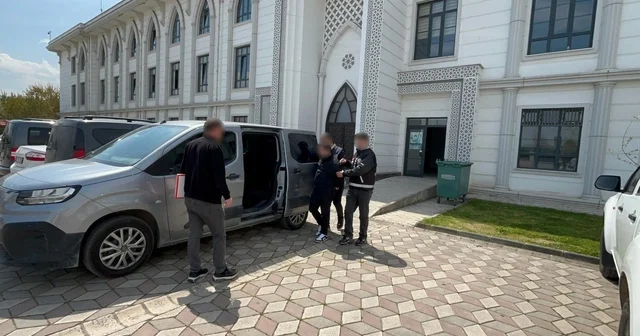 Kamyonet hırsızı, sahte kimlikle kaldığı otelde yakalandı Kocaeli Haberleri