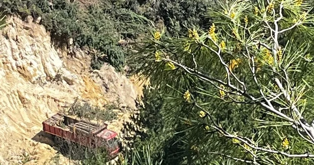 Buldan da tartışmalı maden sahasında ağaç kesimi başladı Denizli Haberleri