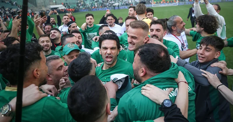 Bursaspor, profesyonel liglerin tamamında şampiyon olan ilk takım oldu