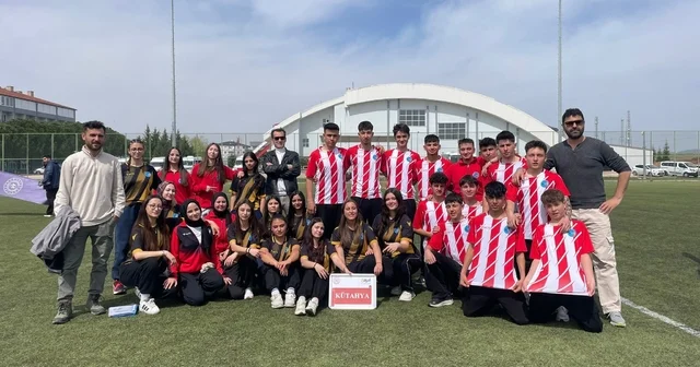 Pazarlar Spor Lisesi krikette Türkiye finallerinde Kütahya Haberleri