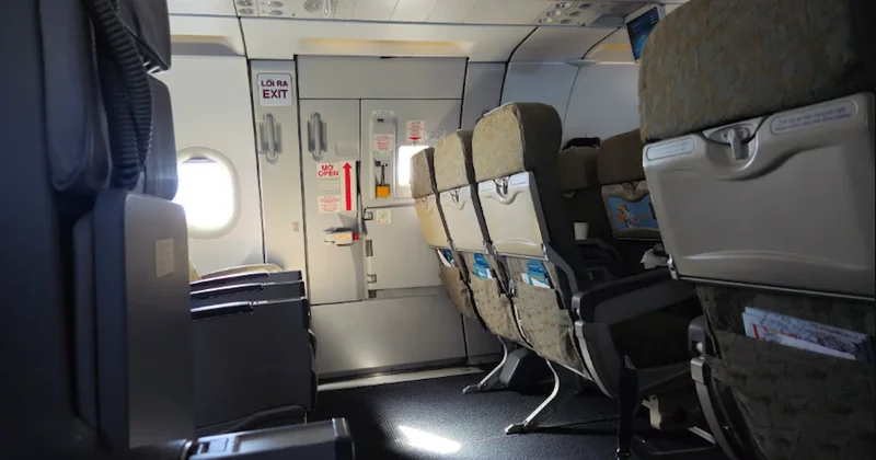 Uçakta VIP sınıfına alındı: Sebebini duyunca gittiğine pişman oldu Sözcü Gazetesi