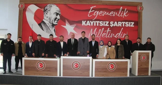 Necdet Karaveli, AK Parti İl Gençlik Kolları yönetimini ağırladı Zonguldak Haberleri