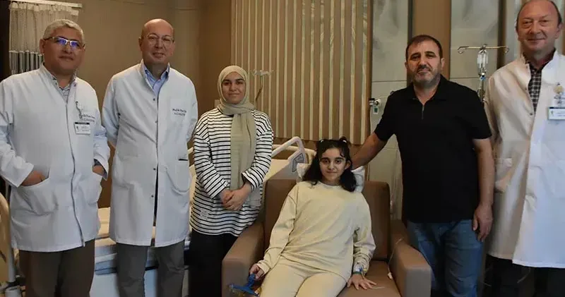 İki yıldır beklediği karaciğer çıkınca zamana karşı yarıştı; ambulans uçakla ameliyata yetişti