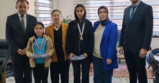 Kaymakam Doğru, başarılı öğrencileri makamında ağırladı Aydın Haberleri