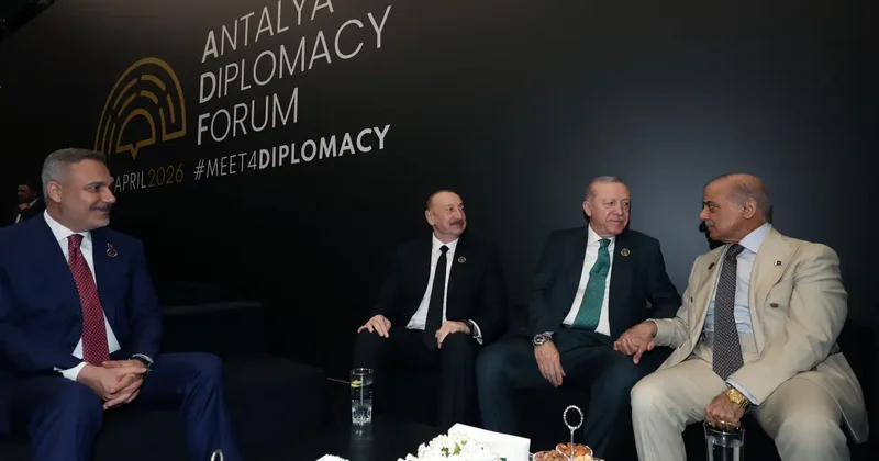 Diplomasi tek karede yazıldı!