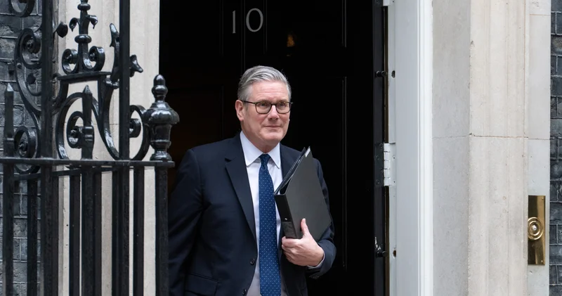 İngiltere Başbakanı Starmer, Epstein bağlantılı ismi büyükelçi atama kararının yanlış olduğunu söyledi: Bir kez daha özür diliyorum Dış Haberler
