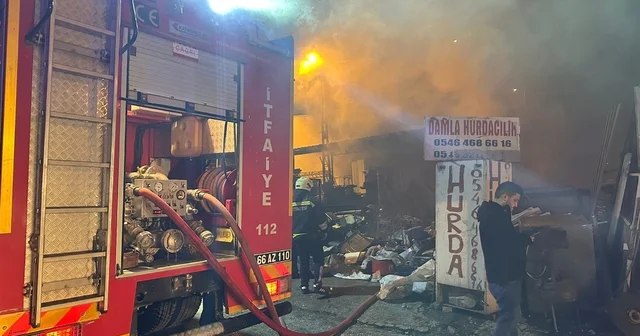Yozgat ta hurdacıda çıkan yangın söndürüldü Yozgat Haberleri