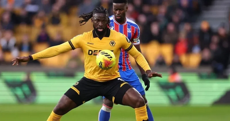 3 büyükler kolay kolay gol atamayan ve takımı küme düşen golcünün peşine düştüler