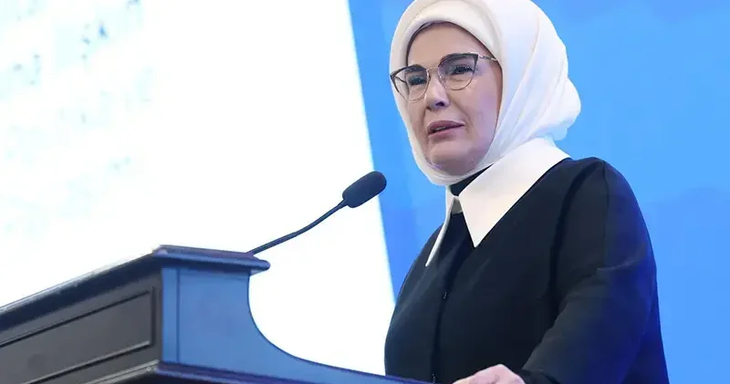 Emine Erdoğan: Teknoloji şirketlerinin hesap verebilir olmaları zorunluluktur