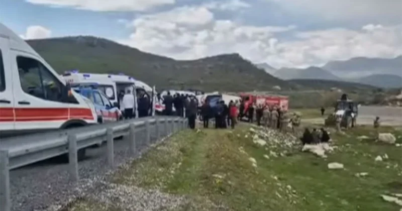 Diyarbakır Bingöl karayolunda midibüs kazası
