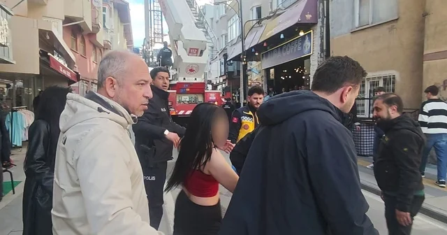 Alkolün etkisindeki kadın polise zor anlar yaşattı Sivas Haberleri