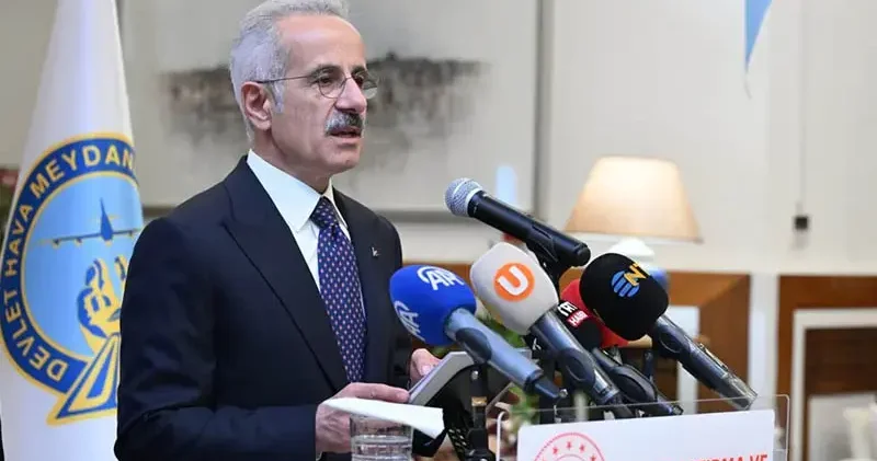 Bakan Uraloğlu: Hava yollarında hedefimiz 270 milyon yolcu