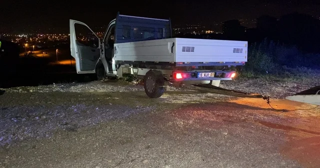 Kamyoneti şarampole uçan sürücü, alkol testini reddetti; 150 bin TL ceza kesildi Bursa Haberleri