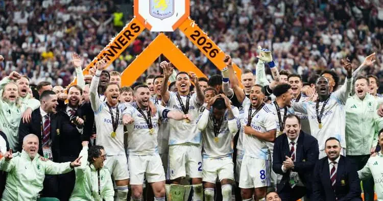 UEFA Avrupa Ligi şampiyonu Aston Villa, kupasını aldı