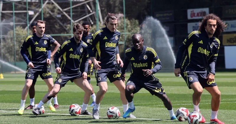Fenerbahçe nin yıldızı bavulunu topladı! Seçimi bekliyor Sözcü Gazetesi