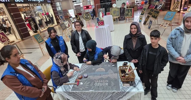 Tatvan da anlamlı sergi: Filistin için her çivi bir umut olacak Bitlis Haberleri