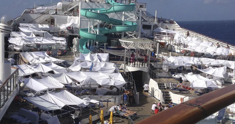Lağım taştı, yemek krizi çıktı, günlerce mahsur kaldılar: 4 bin kişilik cruise gemisi bir anda hayatta kalma savaşına döndü