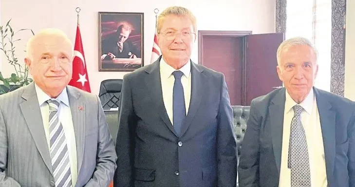 YAVUZ DONAT İplikler pazara çıkarken