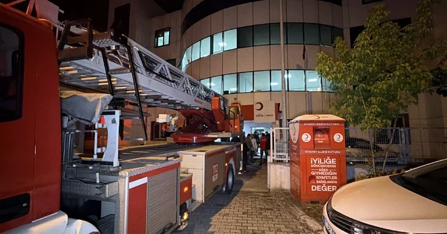 Düzce de huzurevinde yangın: 54 kişi tahliye edildi Düzce Haberleri