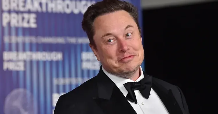 SpaceX önümüzdeki ay borsaya açılıyor: Musk ilk trilyoner olma yolunda!