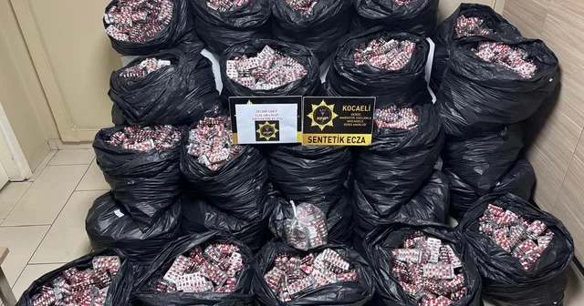Kocaeli de bir kamyonette 300 bin sentetik ecza hap ele geçirildi Kocaeli Haberleri