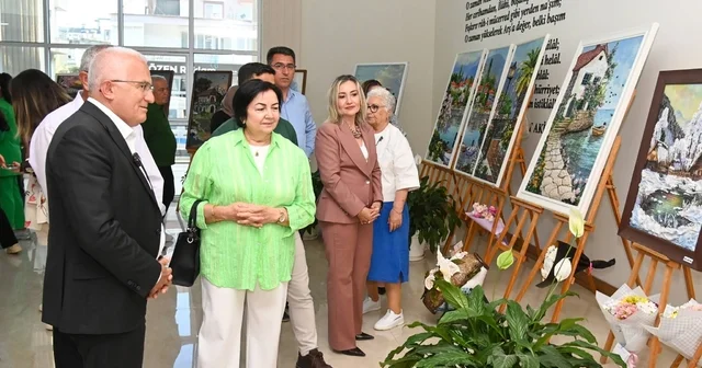 Kumluca da Camın Büyülü Dünyası resim sergisi açıldı Antalya Haberleri