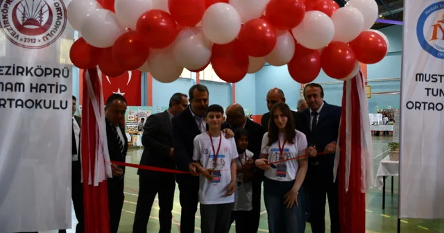Vezirköprü de İmam Hatip ve Mustafa Tunç ortaokullarından ortak bilim fuarı Samsun Haberleri