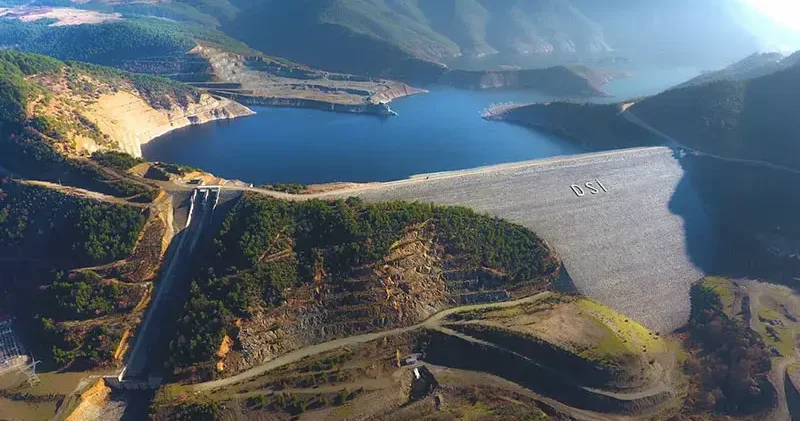 Bolu’daki Köprübajı Barajı ndan su tahliyesine başlandı