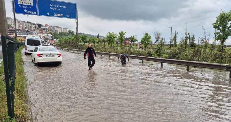 Güncel haberler: Yoğun yağış, Zonguldak İstanbul yolunu da etkiledi Son dakika haberleri