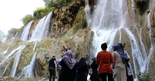 Kar suları Girlevik Şelalesi ni coşturdu Erzincan Haberleri