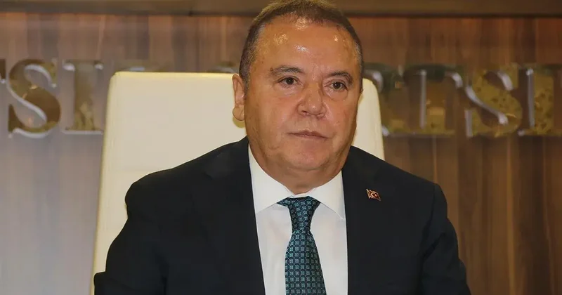 CHP den Muhittin Böcek e istifa baskısı