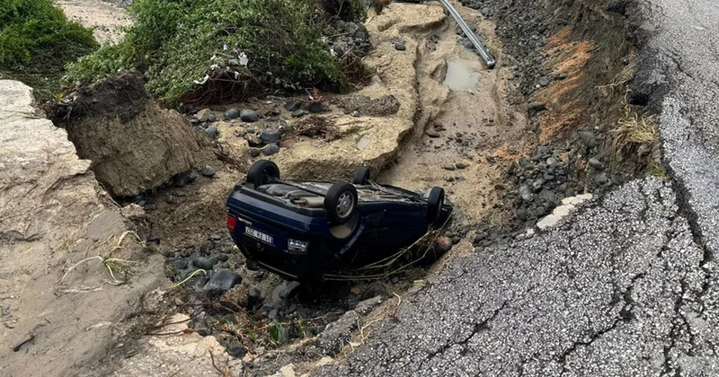 Hatay da sağanak: 2 ölü, yollar çöktü
