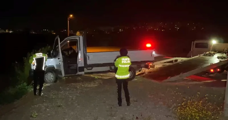 Şarampole uçtu, alkol testini reddeti! En son haberler