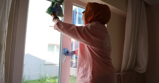 Kartepe de Alo Evlat ekipleri yaşlıları bayrama hazırlıyor Kocaeli Haberleri