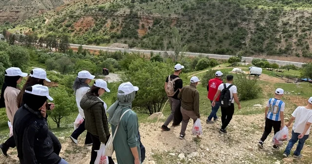 Çemişgezek te öğrenciler tarihi ve doğal güzellikleri gezdi Tunceli Haberleri