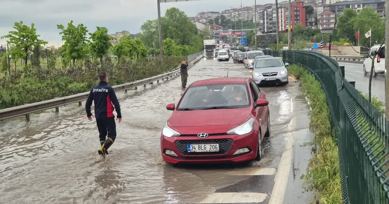 Zonguldak İstanbul kara yolu su ile doldu, ulaşım durdu! Tahliye ediliyor