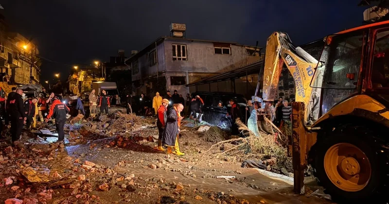 Son dakika.. Hatay ı sel vurdu! 1 can kaybı Sözcü Gazetesi