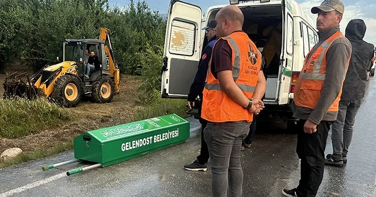 5 kişinin öldüğü kazada kimlikler belli oldu: Sürücü gözaltında