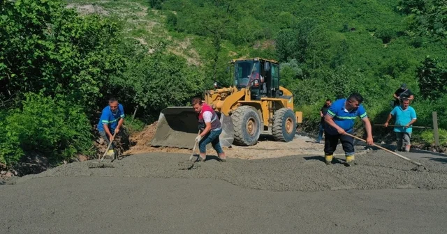 Ordu da heyelan sonucu açılan alternatif yol betonla güçlendirildi Ordu Haberleri Habertürk Yerel Haberler