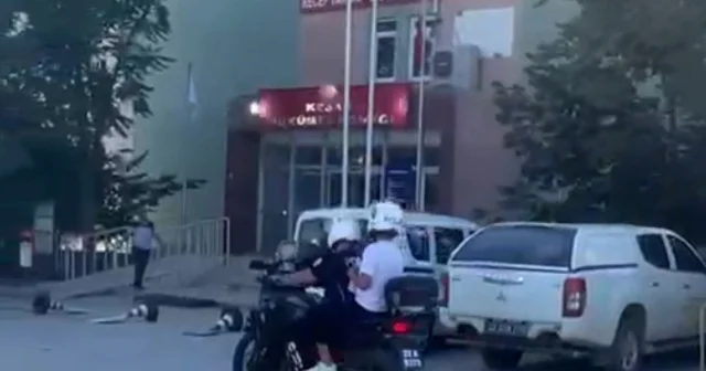 Kimliğini unutan ve yanlış okula gelen öğrencileri, motosikletli polisler sınava yetiştirdi Edirne Haberleri Habertürk Yerel Haberler