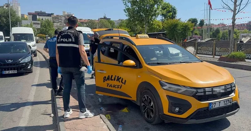 Gaziantep’te taksi durağı önünde bıçaklı kavga: 6 yaralı
