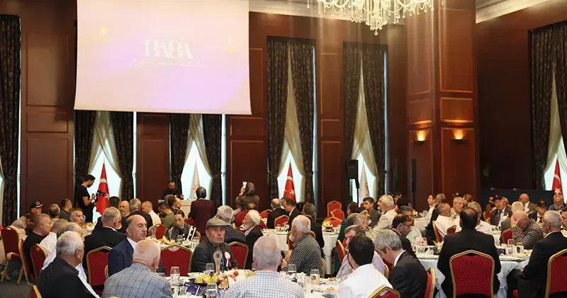 AK Parti Kadın Kolları, şehit babaları ve gazileri ağırladı