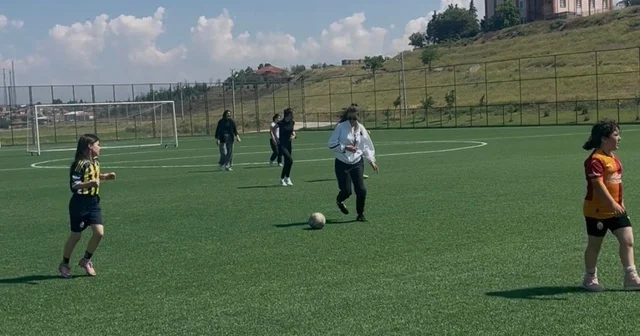 Beylikova Gençlik ve Spor İlçe Müdürlüğü tarafından ücretsiz kız futbol kursu açıldı Eskişehir Haberleri Habertürk Yerel Haberler