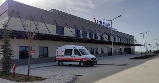 Minibüsün altında kalan 20 günlük bebek öldü; sürücü baba ile anne gözaltında Konya Haberleri Habertürk Yerel Haberler