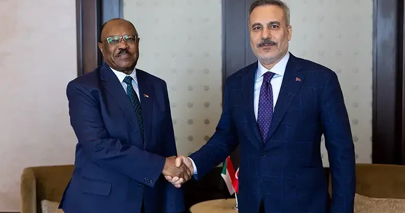 Bakan Fidan, Sudanlı mevkidaşı Salem ile bir araya geldi
