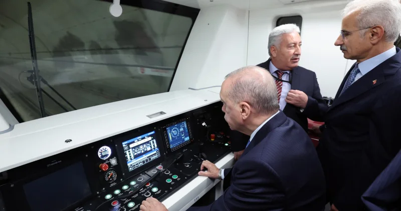 Türkiye nin en yeni metro hattı, ilk gününde 10 bin 21 yolcu taşıdı